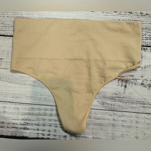 SPANX Women's NWOT everyday Shaping  Panties